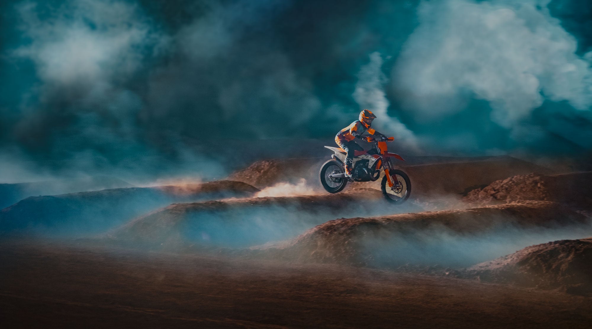KTM, image size:2000x1112