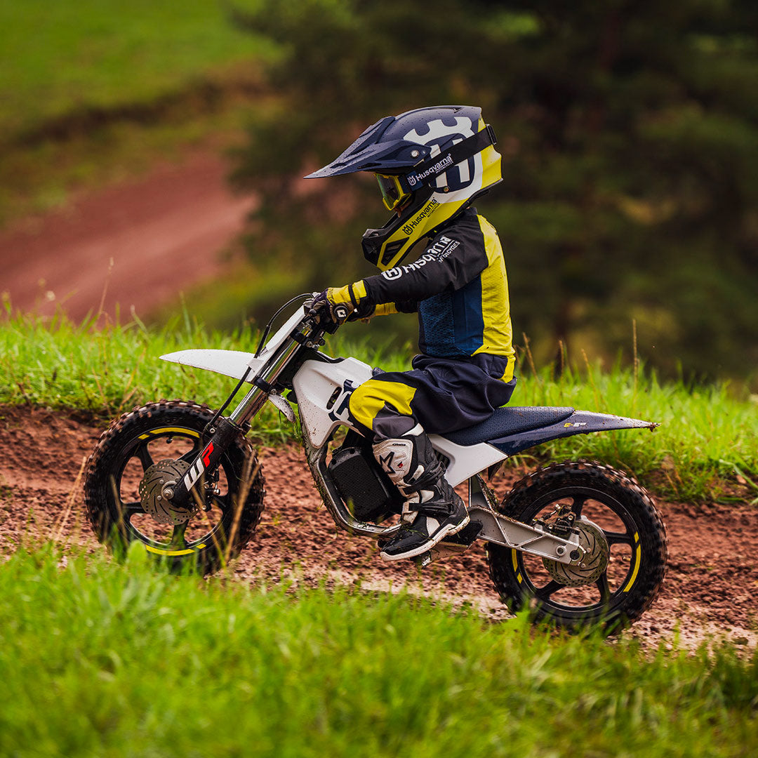 2025 Husqvarna Motorcycles EE 2