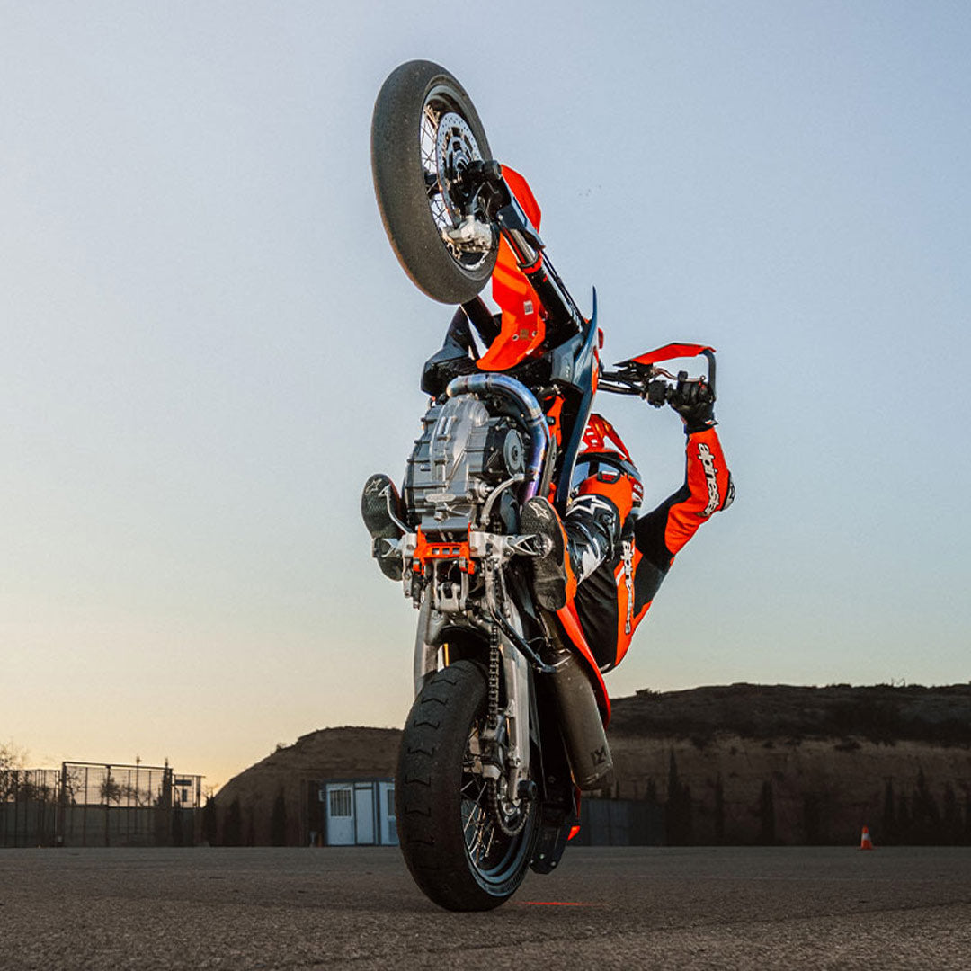 2026 KTM 690 SMC R