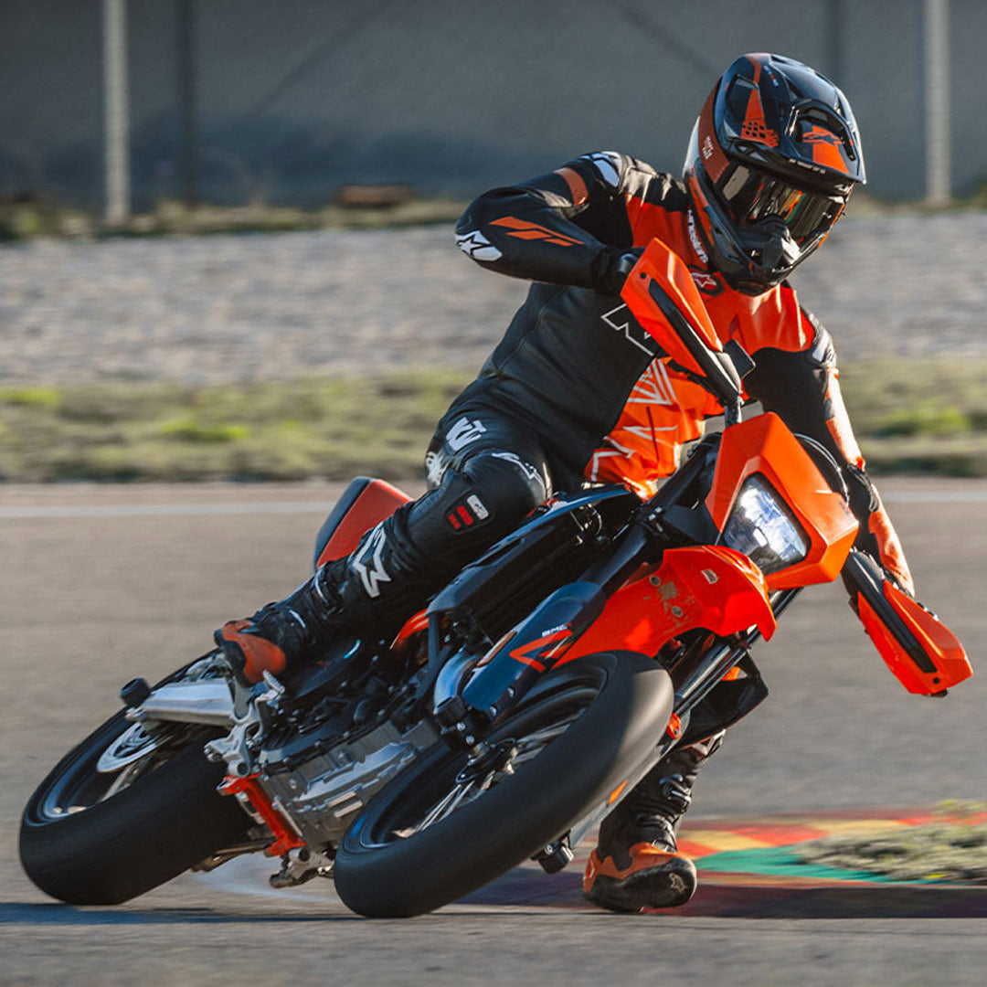 2026 KTM 690 SMC R