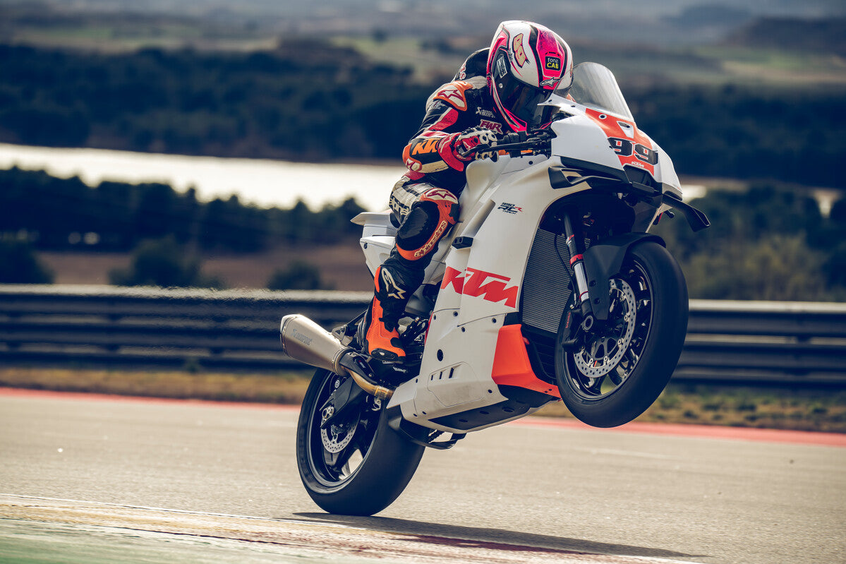 2026 KTM 990 RC R TRACK