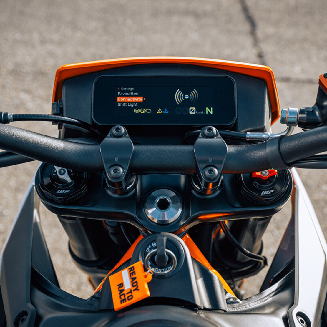 2025 KTM 390 SMC R