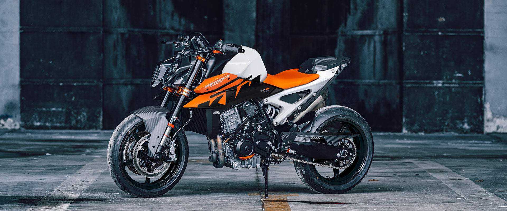 2027 KTM 990 DUKE