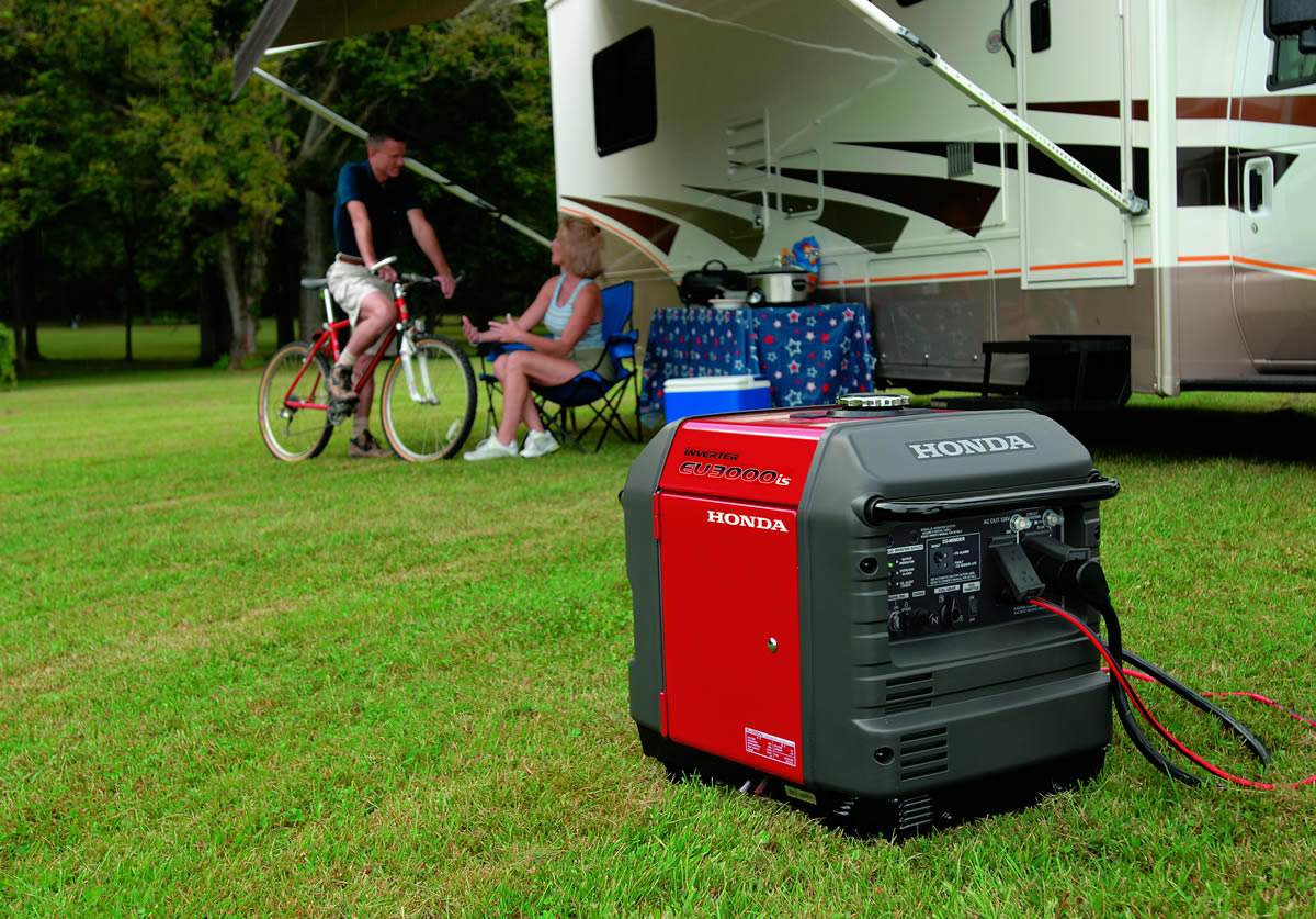 Honda EU3000iS generator running a 13,500 BTU RV air conditioner at camp