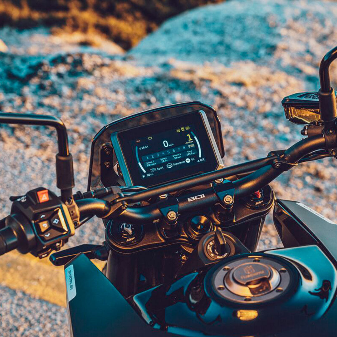 2025 Husqvarna Motorcycles Svartpilen 801