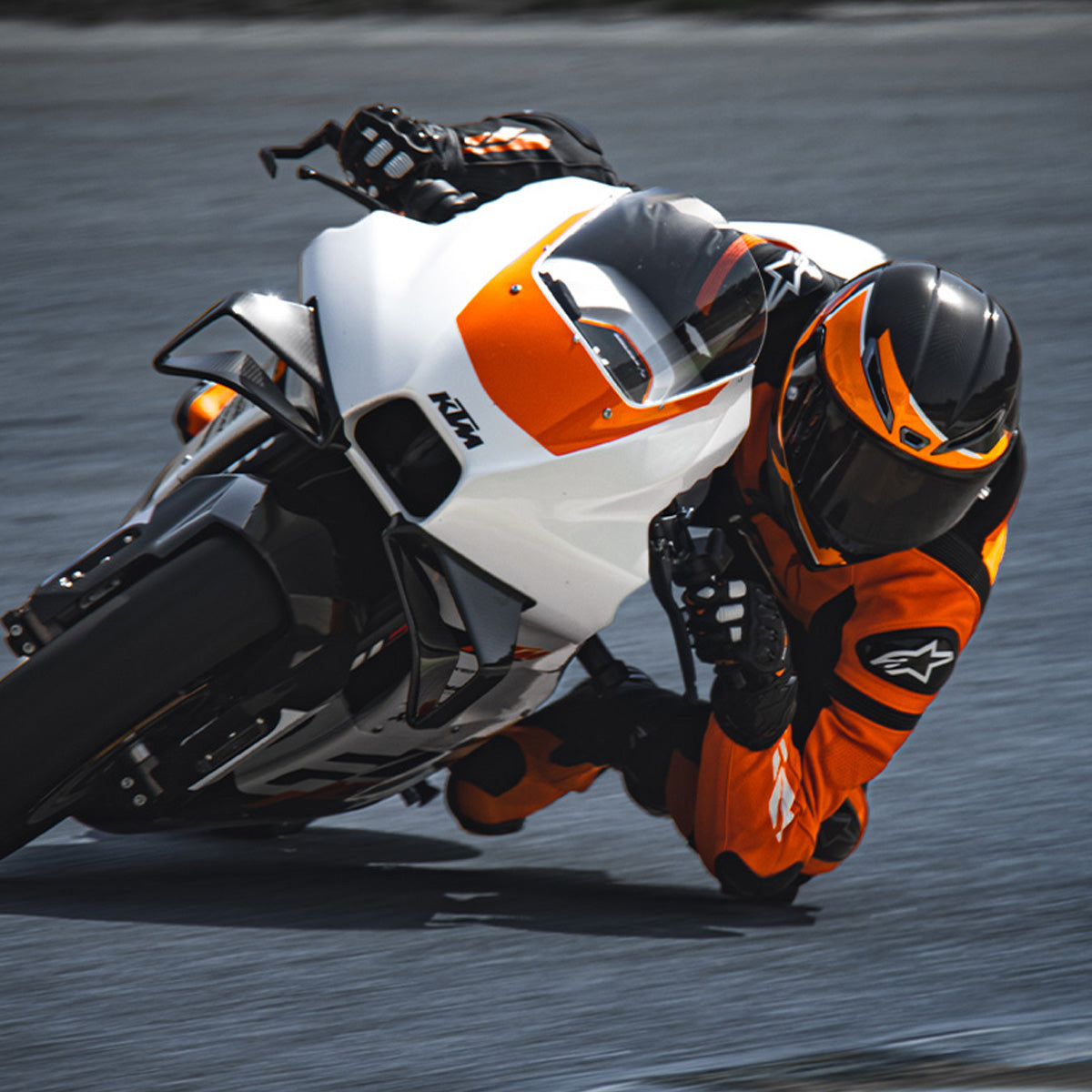 2024 KTM RC 8C