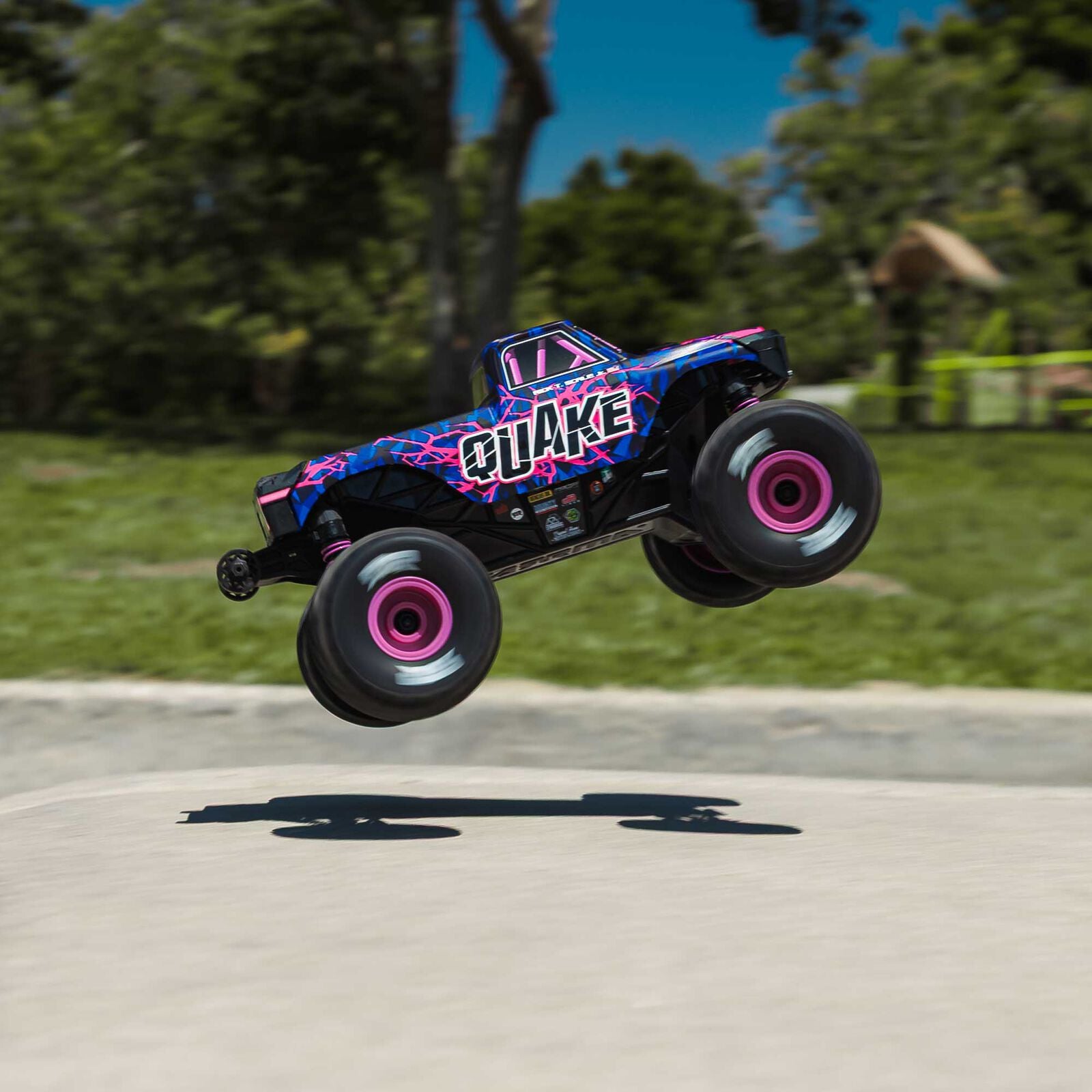 ARRMA 1/16 QUAKE GROM 4X4 RTR Brushed Monster Truck