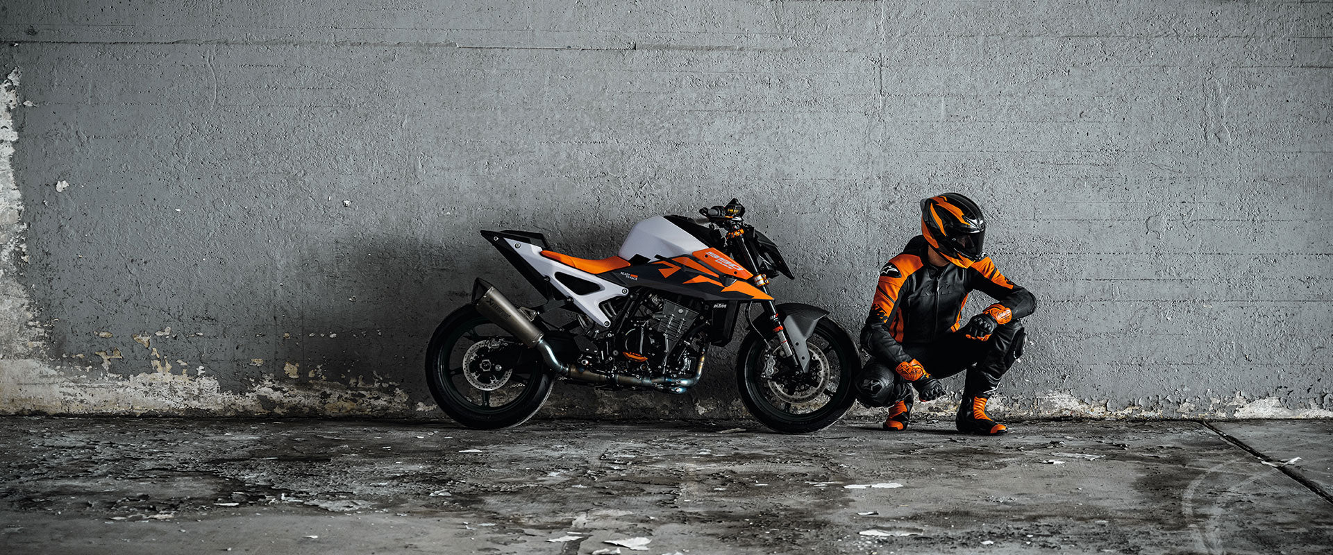 2027 KTM 990 DUKE