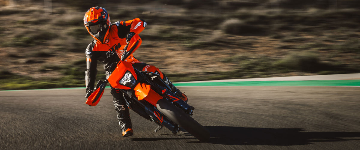 2027 KTM 690 SMC R