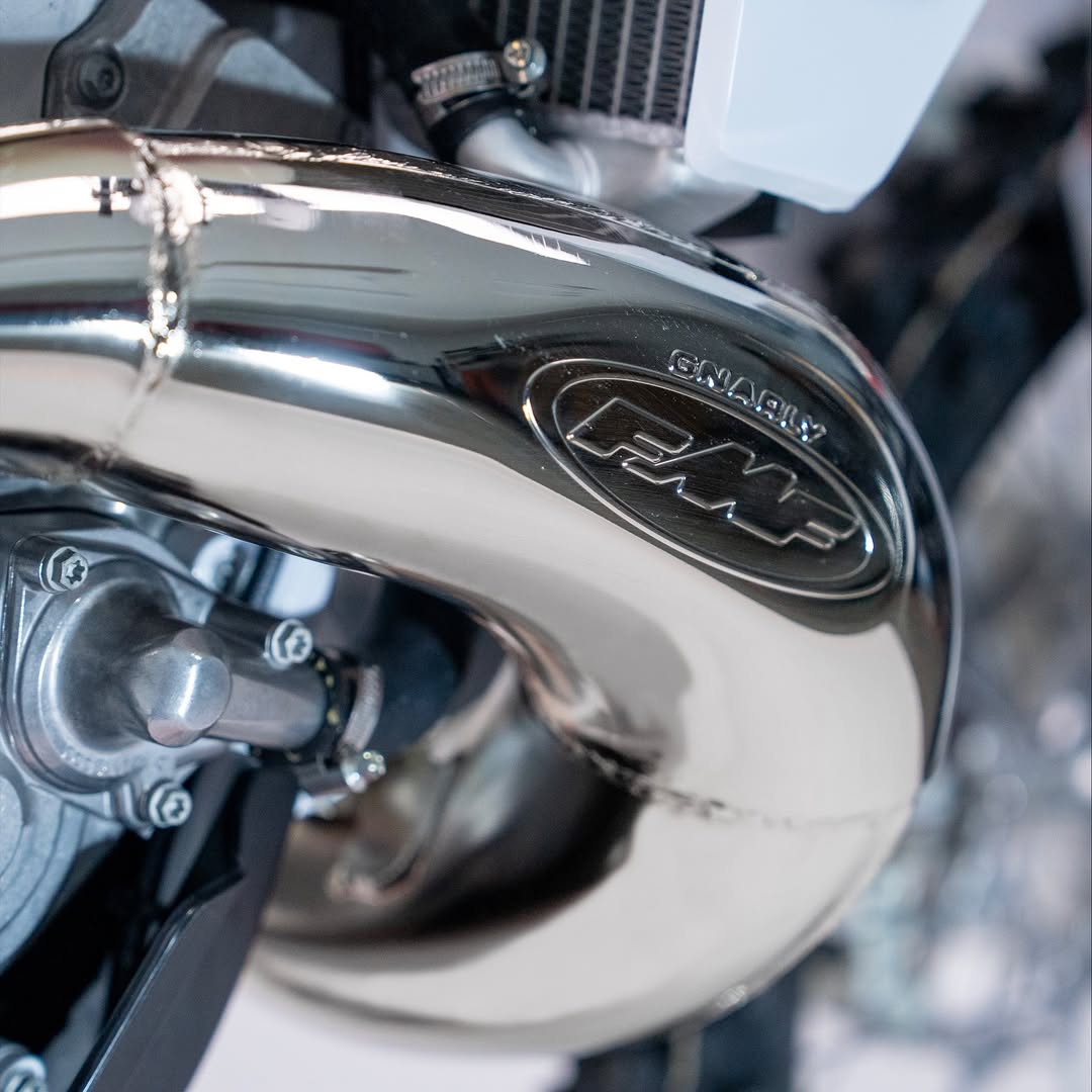 FMF x Heritage Limited Edition Kit - Husqvarna Motorcycles