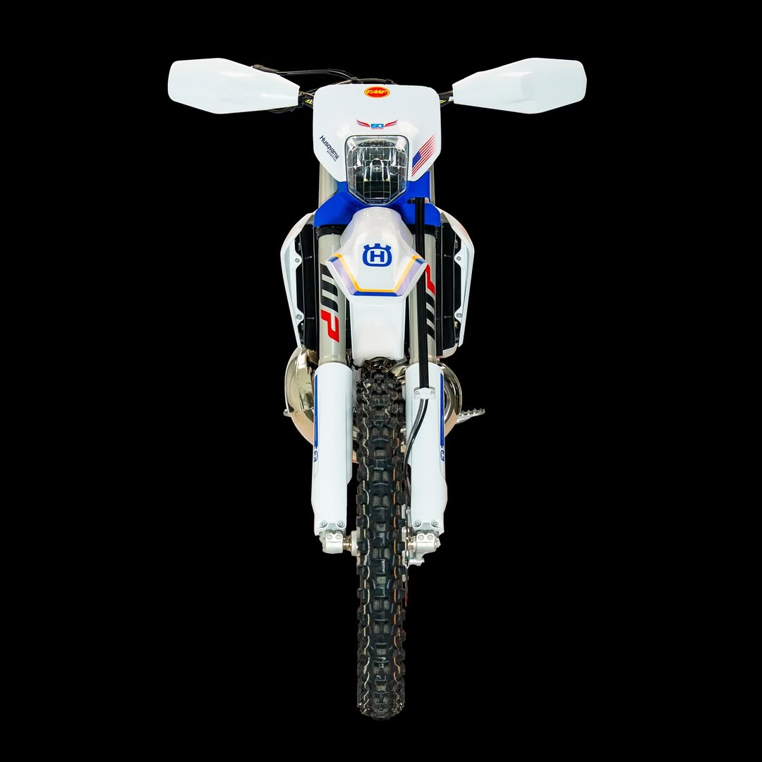 FMF x Heritage Limited Edition Kit - Husqvarna Motorcycles