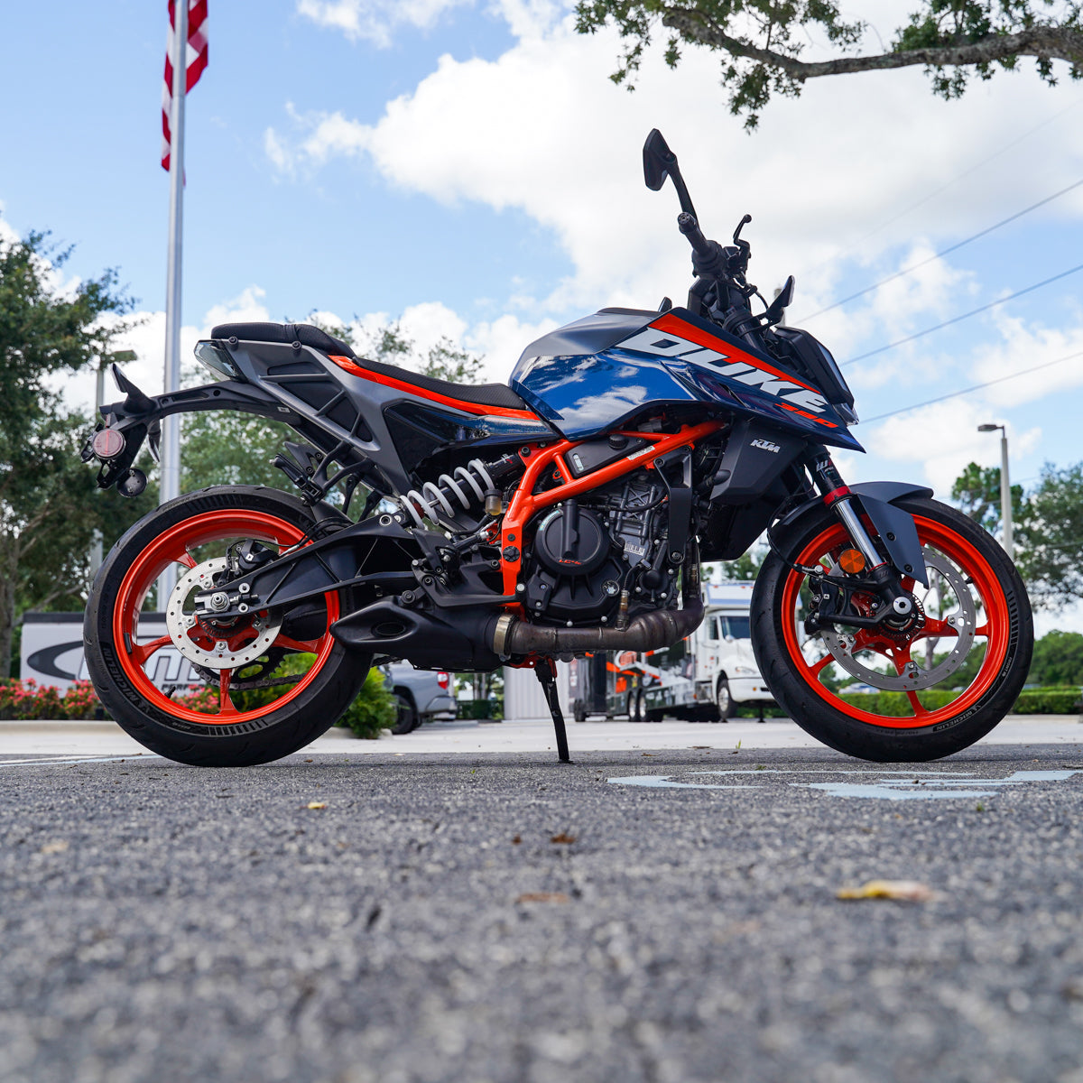 2025 KTM 390 Duke