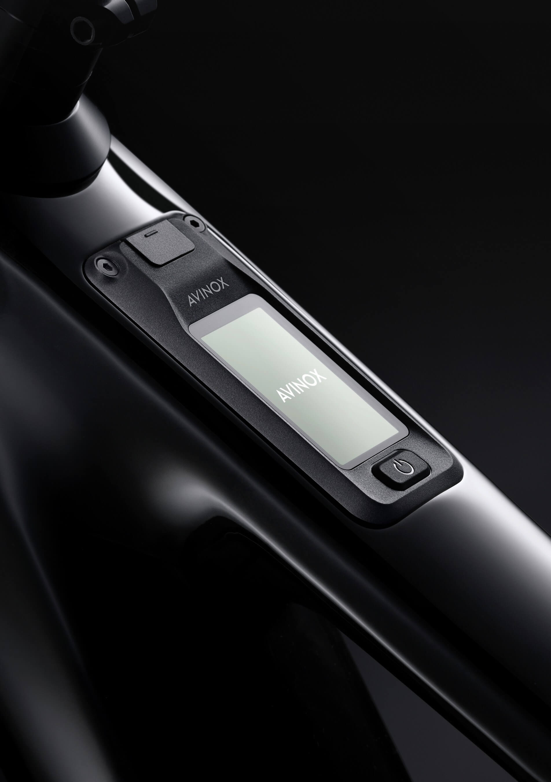 Amflow PL lifestyle - carbon frame on trail