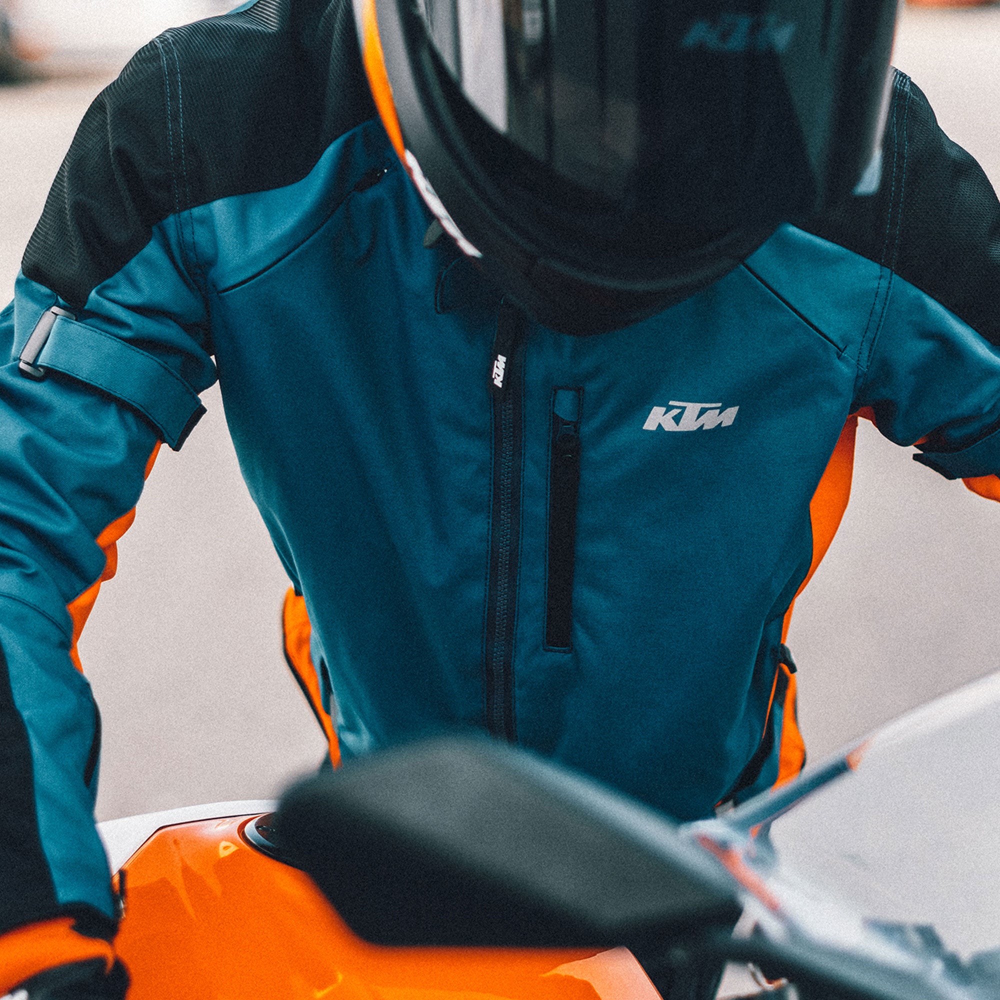 Riding best sale jacket ktm